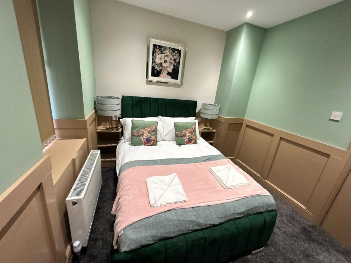 Strawberry Fields Suite By Sasco Apartments Blackpool Exterior photo